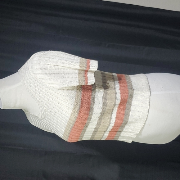 Short sleeve cropped sweater - Picture 4 of 7